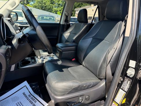 Used 2012 Toyota 4Runner Limited AWD/4WD image 13