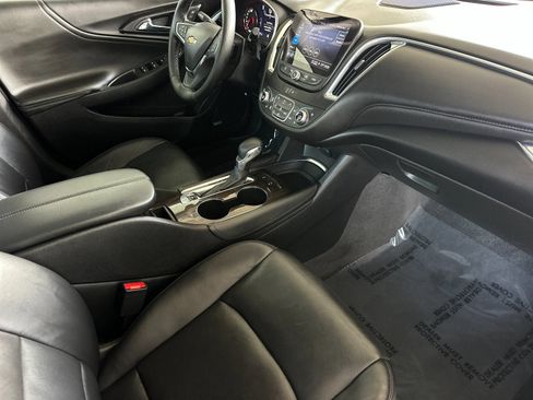 Used 2024 Chevrolet Malibu LT FWD image 14
