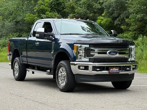 Used 2017 Ford F350 XLT AWD/4WD image 6