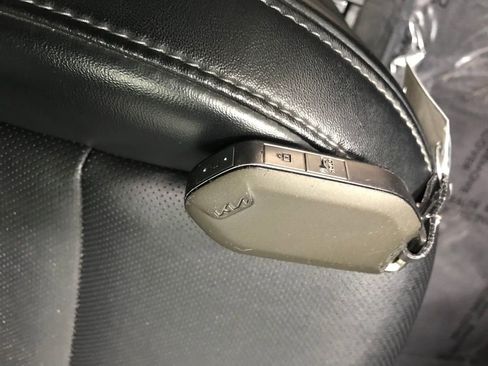 Used 2024 Kia Telluride S w/ S Sunroof Package image 50