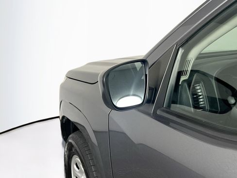 Used 2022 Nissan Frontier S w/ Technology Package image 16