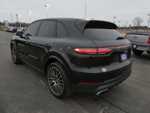 Used 2021 Porsche Cayenne AWD image 24