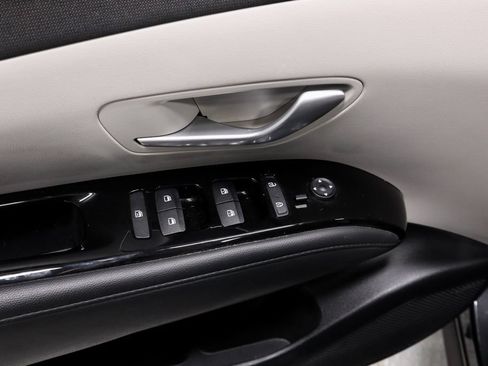 Certified 2024 Hyundai Tucson Limited AWD/4WD image 24
