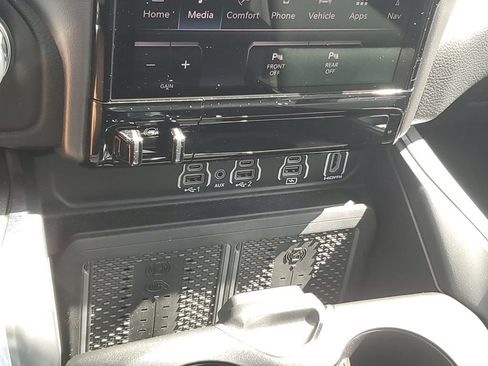 Used 2026 RAM 1500 Laramie w/ Night Edition AWD/4WD image 30