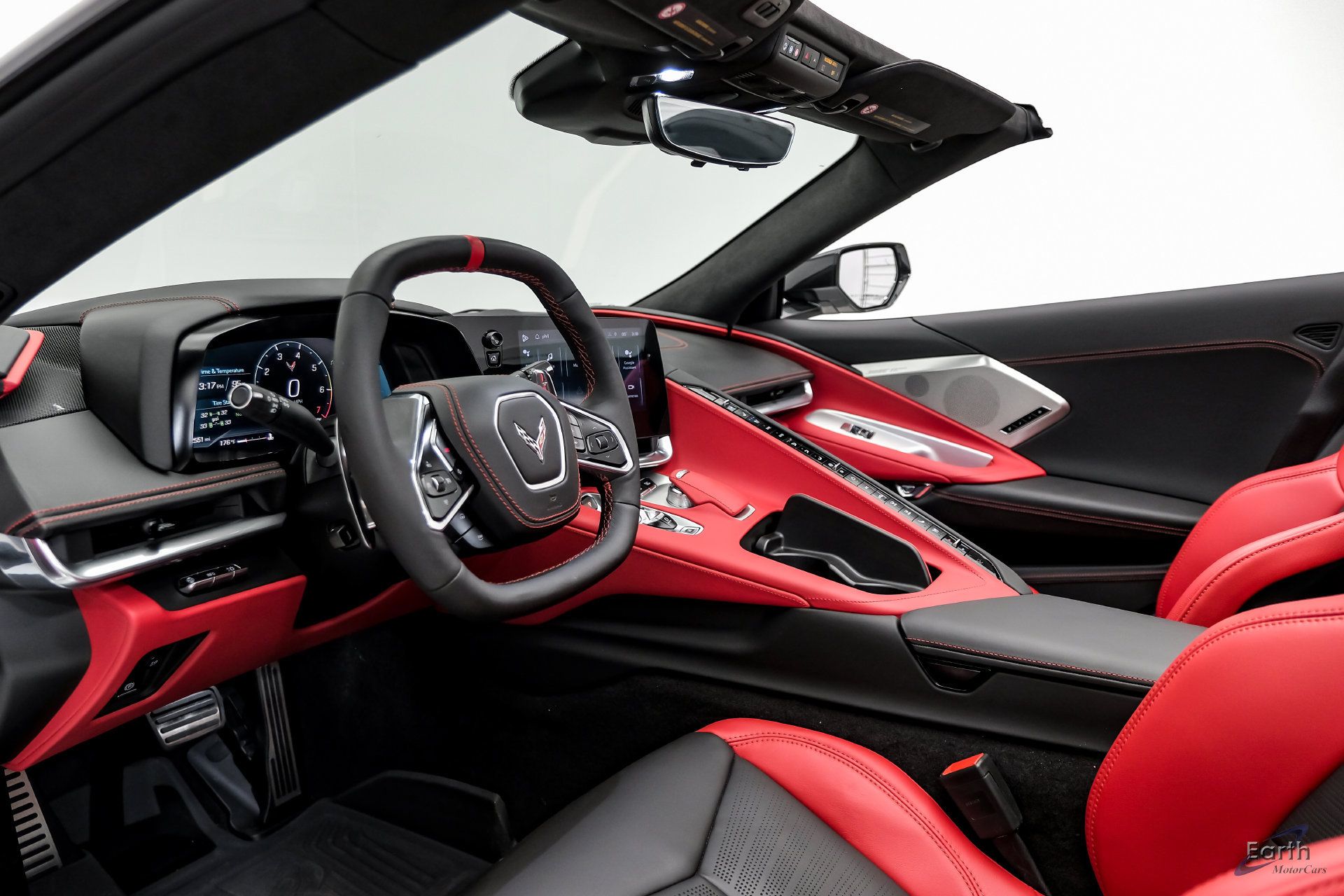 Used 2024 Chevrolet Corvette Stingray Premium Conv w/ Z51 Performance Package RWD image 43