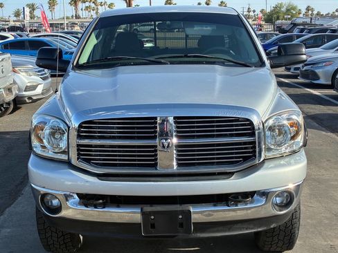 Used 2009 Dodge Ram 2500 Truck SLT w/ Popular Equipment Group AWD/4WD image 14