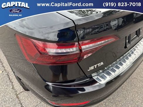 Used 2020 Volkswagen Jetta SE image 15