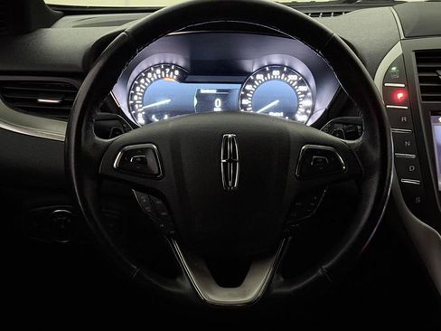 Used 2017 Lincoln MKC Premiere FWD image 31