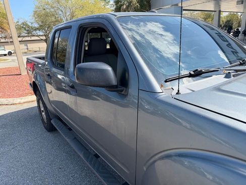 Used 2016 Nissan Frontier SV w/ SV Value Truck Package image 14