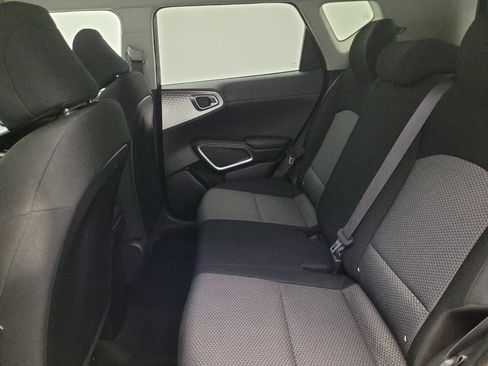Used 2022 Kia Soul LX w/ Technology Package FWD image 18