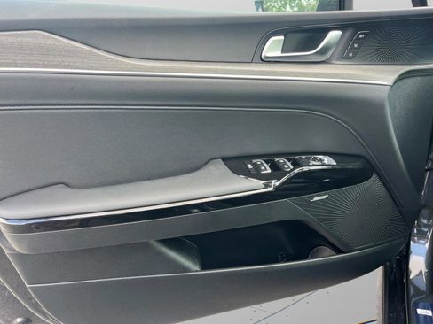 New 2025 Kia K5 EX image 22