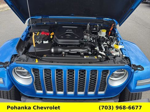 Used 2022 Jeep Wrangler Unlimited Sahara w/ Cold Weather Group AWD/4WD image 31