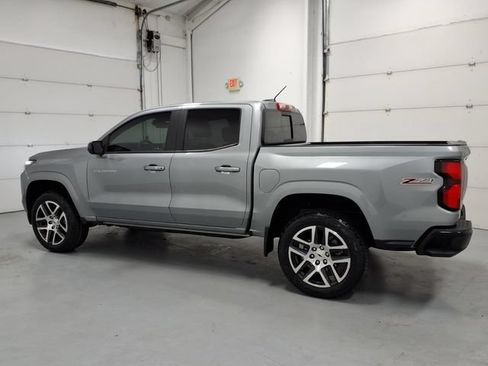 Used 2023 Chevrolet Colorado Z71 w/ Z71 Convenience Package 2 AWD/4WD image 6