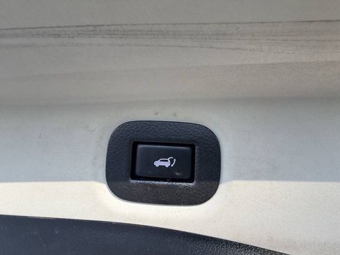 Used 2019 Nissan Rogue SV AWD/4WD image 63