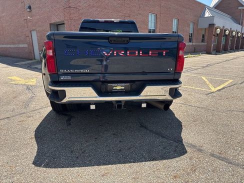 Used 2021 Chevrolet Silverado 3500 LT w/ Convenience Package AWD/4WD image 8