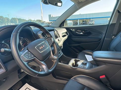 Used 2024 GMC Terrain AT4 image 11