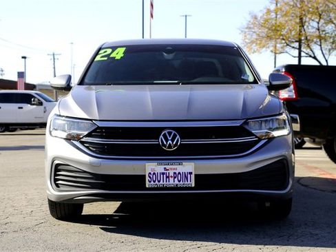 Used 2024 Volkswagen Jetta S image 8