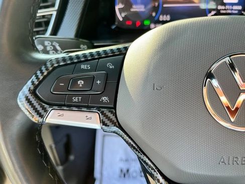 Used 2024 Volkswagen Atlas Cross Sport SEL Premium R-Line AWD/4WD image 27