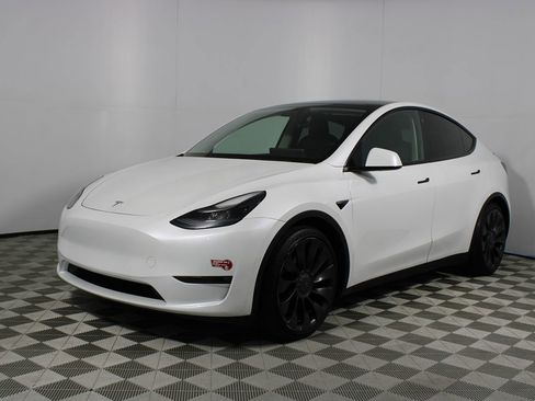 Used 2022 Tesla Model Y Performance image 26