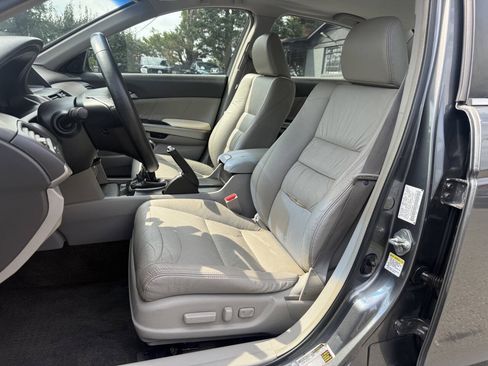 Used 2009 Honda Accord EX-L image 9