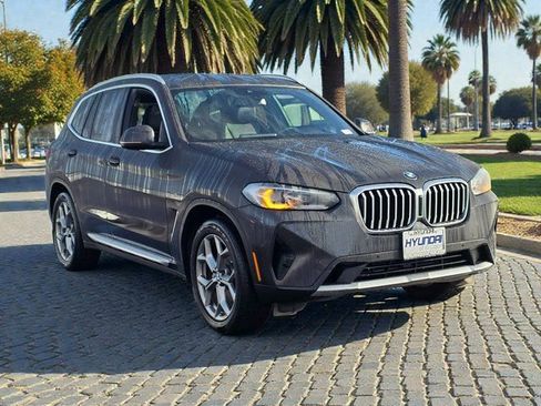 Used 2024 BMW X3 sDrive30i image 4