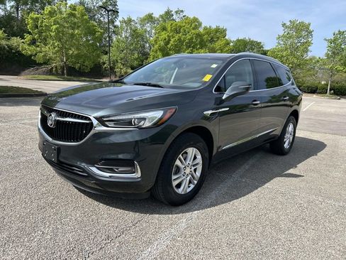 Used 2018 Buick Enclave Essence FWD image 3