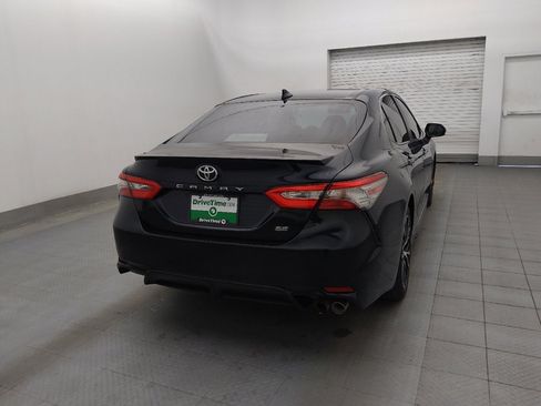 Used 2019 Toyota Camry SE image 7