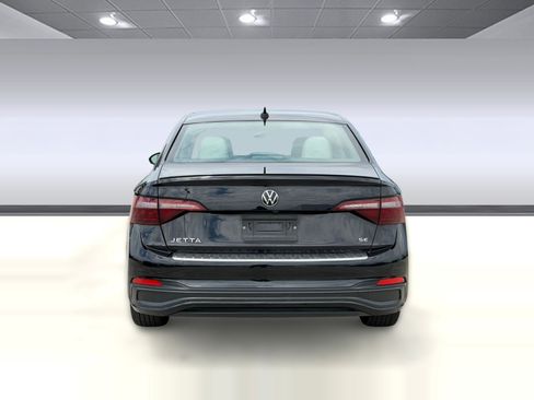 Used 2023 Volkswagen Jetta SE image 9