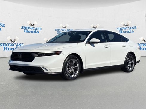 Used 2023 Honda Accord EX image 2