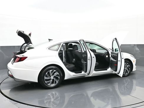 Used 2022 Hyundai Sonata Blue FWD image 46