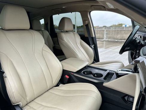 Used 2025 Acura MDX w/ Technology Package image 30