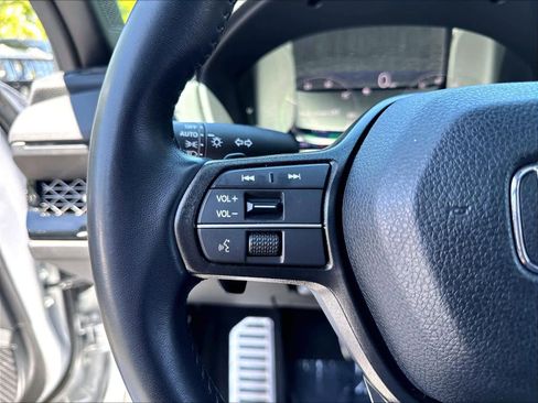 Used 2024 Honda Accord Sport image 18