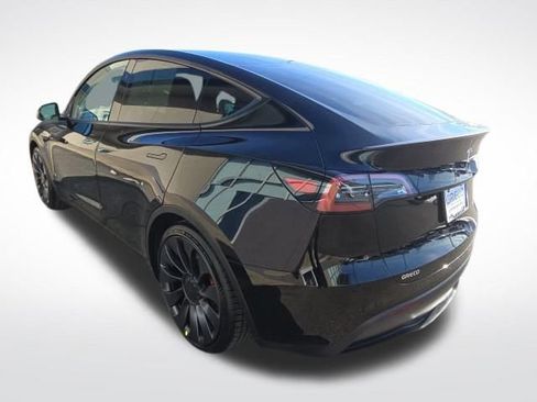 Used 2023 Tesla Model Y Long Range image 6