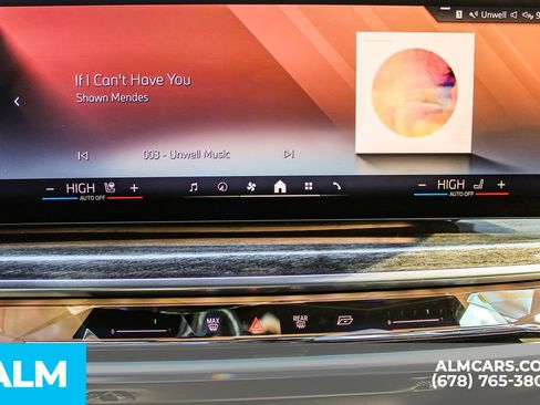 Used 2023 BMW 740i w/ Parking Assistance Package image 36