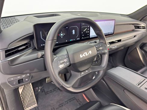 Used 2024 Kia EV9 GT-Line AWD/4WD image 14