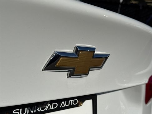 Used 2023 Chevrolet Malibu LT image 12