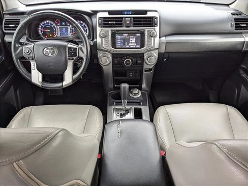 Used 2016 Toyota 4Runner SR5 image 21