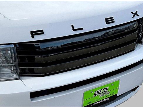 Used 2011 Ford Flex Titanium image 22