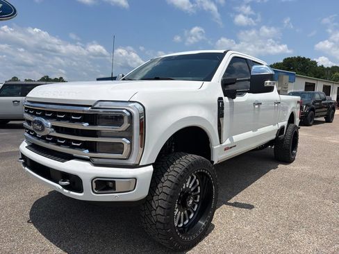 Used 2024 Ford F350 Platinum w/ FX4 Off-Road Package AWD/4WD image 2