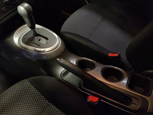 Used 2016 Nissan Juke S image 26