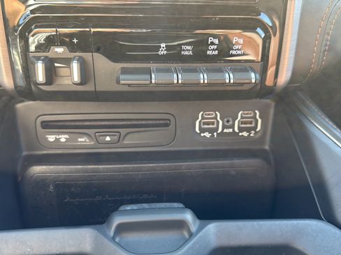 Used 2019 RAM 1500 Limited RWD image 23