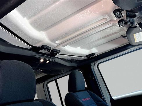 Used 2026 Jeep Wrangler Unlimited Rubicon AWD/4WD image 14