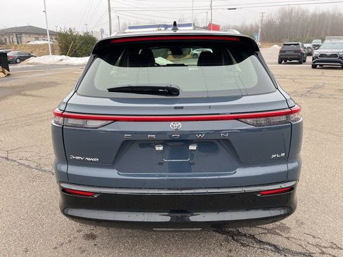 New 2026 Toyota Crown Signia XLE image 4