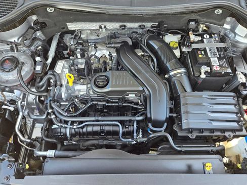 Used 2023 Volkswagen Taos SE FWD image 21