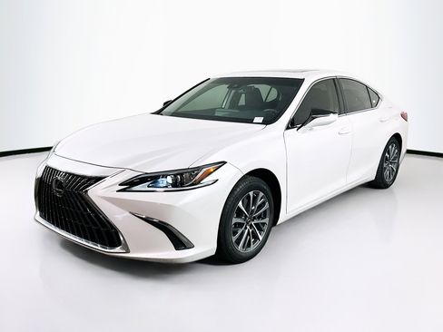 Used 2023 Lexus ES 350 w/ Accessory Package (Z1) image 3
