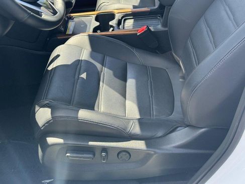 Used 2020 Honda CR-V Touring image 12