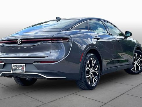 Used 2024 Toyota Crown AWD/4WD image 13