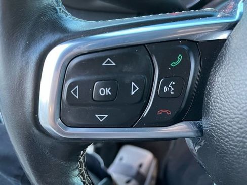 Used 2020 Jeep Wrangler Unlimited Sahara AWD/4WD image 40