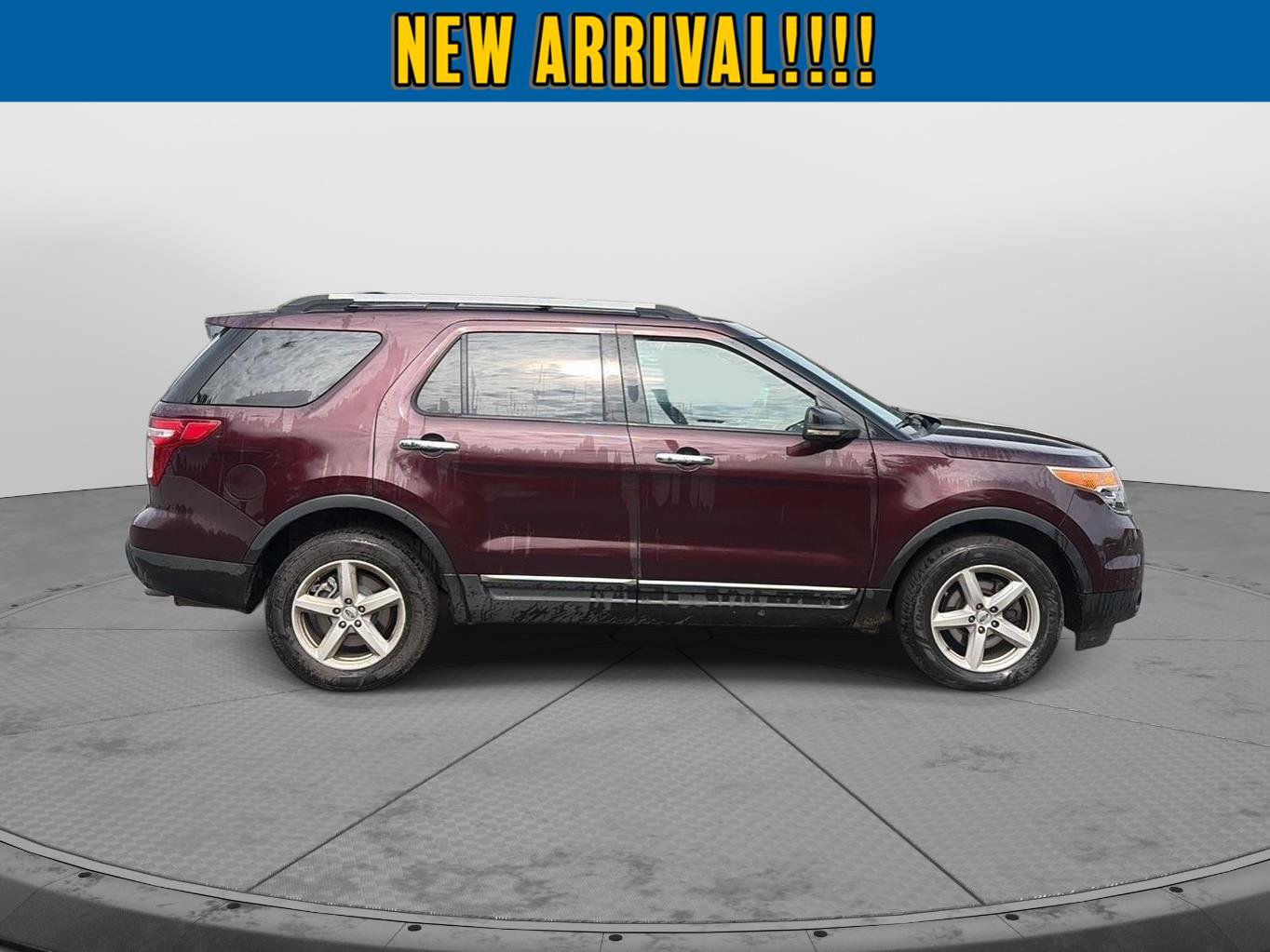 Used 2011 Ford Explorer XLT w/ 202A Rapid Spec Order Code AWD/4WD image 2