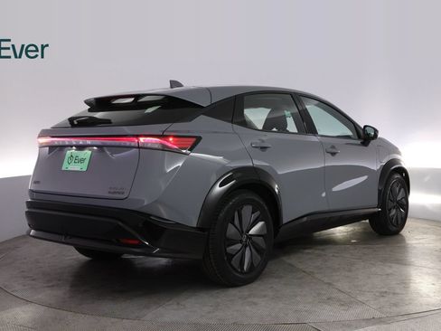Used 2024 Nissan Ariya AWD image 3
